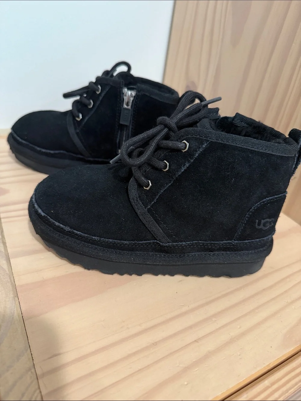 UGG warm stylish
